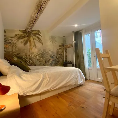 Apartment Tiny House Au Fond Du Jardin En Plein Centre Ville Marseille